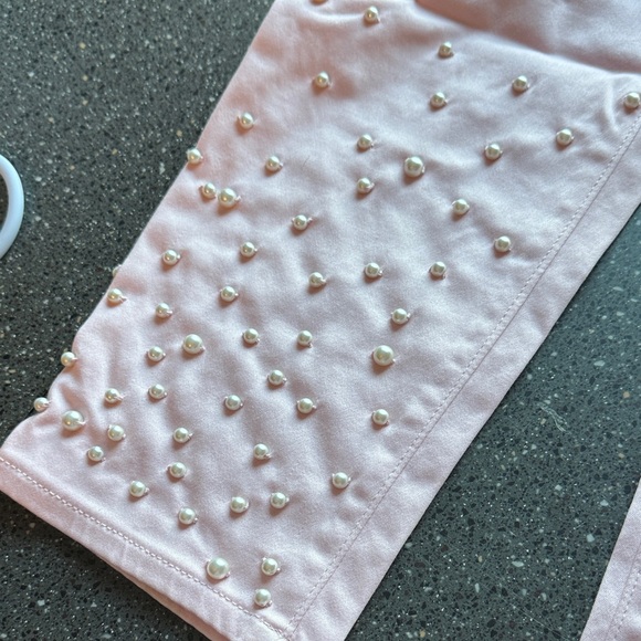 Lilly Pulitzer Soft Pink Cropped Pants with pearl embellishments - Picture 2 of 4